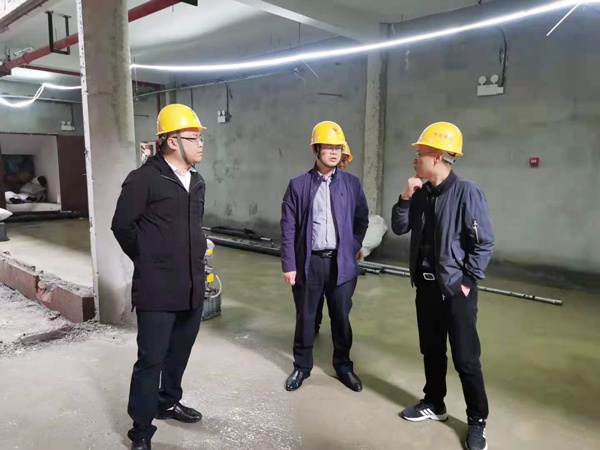 1619685895630218.jpg 市政建設(shè)付海華前往萬(wàn)壽宮二次裝修改造項(xiàng)目調(diào)研指導(dǎo)6002.jpg