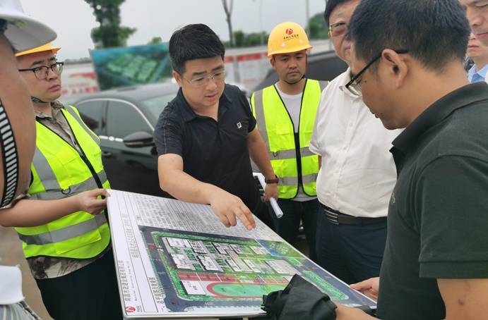 1625192261224126.jpg 吳文衛(wèi)蒞臨南昌縣人才公共實訓(xùn)基地檢查指導(dǎo)工作6911.jpg