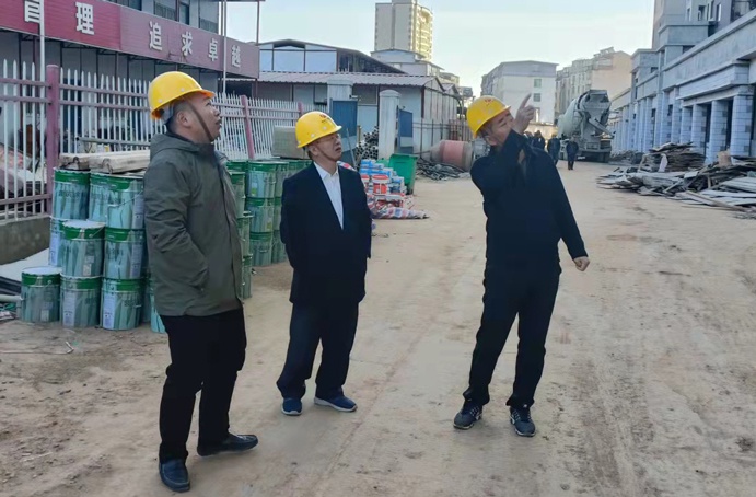 1638498793804599.jpg 肖長華前往桃花南路安置房項目督查指導安全生產(chǎn)691.jpg