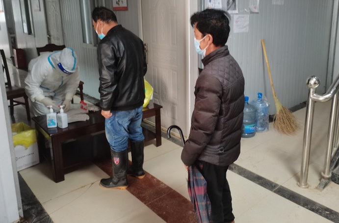 1649900723939586.jpg 各項目部開展全員核酸檢測6914.jpg