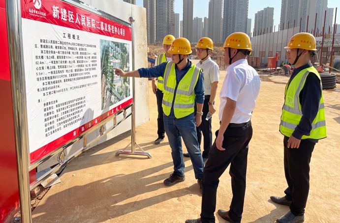 張世東深入新建區(qū)在建項目檢查安全生產(chǎn)工作 張世東深入新建區(qū)在建項目檢查安全生產(chǎn)工作