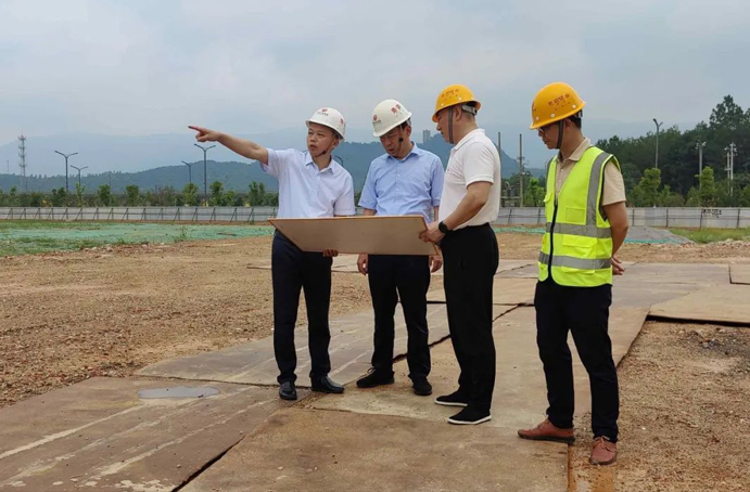 市政公用集團黨委副書記總經(jīng)理萬義輝到綠色建材科技產(chǎn)業(yè)園項目調(diào)研 市政公用集團黨委副書記總經(jīng)理萬義輝到綠色建材科技產(chǎn)業(yè)園項目調(diào)研