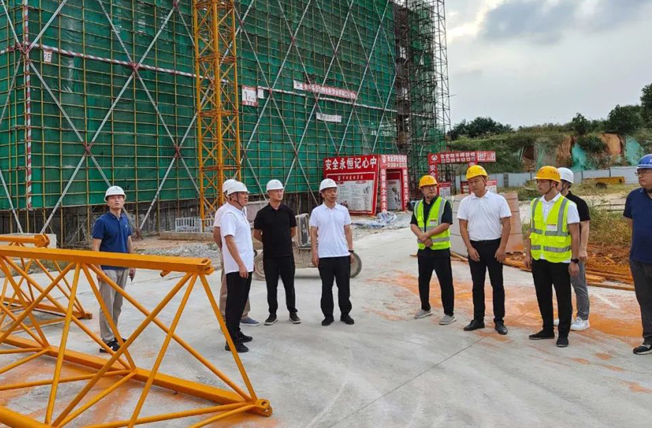 萬(wàn)義輝到S49項(xiàng)目、市政公用城三期項(xiàng)目調(diào)研