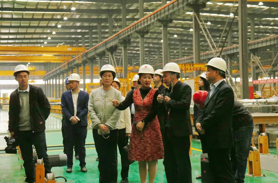 中小城市研究院張央青到市政遠(yuǎn)大調(diào)研 中小城市研究院張央青到市政遠(yuǎn)大調(diào)研